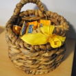 Even down to the candy in her basket tied with a yellow bow, Garcia stuck with her color theme.